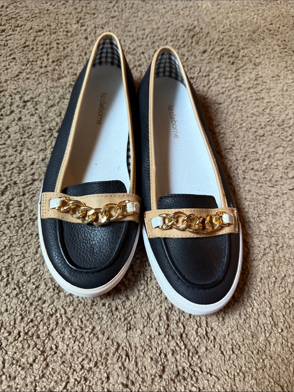 Liz Claiborne Black and Tan Chain-Accent Slip-On Loafers